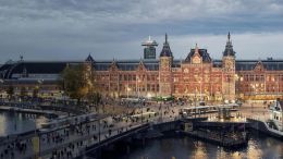 Amsterdam Central 24/7 (2025)